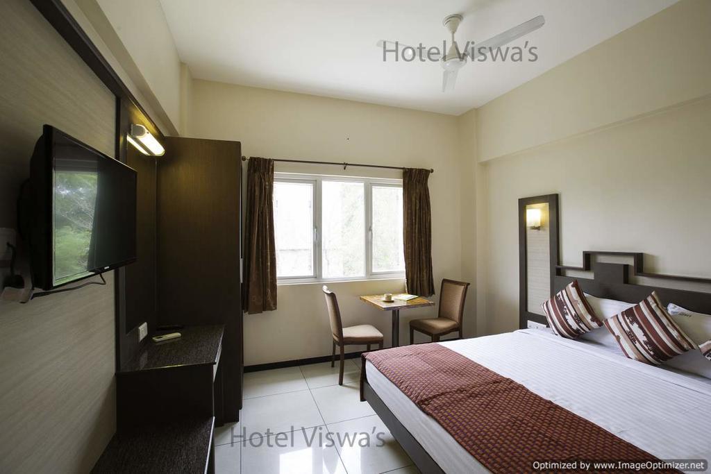 Hotel Viswas Tiruppur Extérieur photo